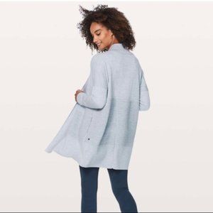 Lululemon Sit in Lotus Wrap II Light Blue Size 8